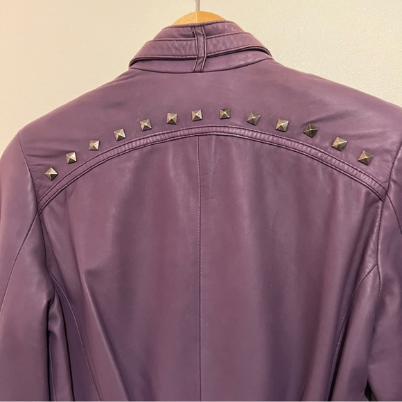 ❌❌SOLD❌❌Rock & Republic Cropped Purple Leather Studded Bomber Jacket, Size small - Picture 8 of 16